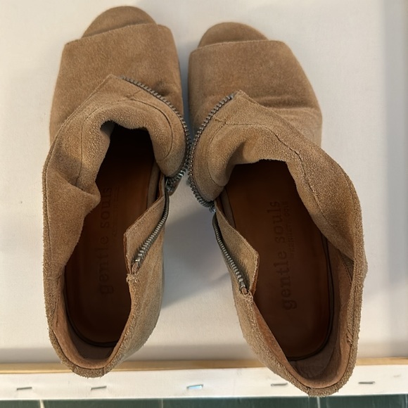 Kenneth Cole Gentle Souls Camelia slouch chunky heel shoes women’s size 6 - Picture 6 of 14